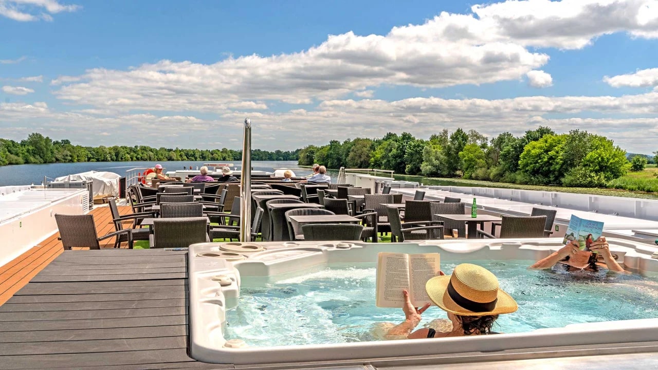 CRUCEROS FLUVIALES DE LUJO SCENIC RIVER LUXURY CRUISES RHINE DANUBE RIVER CRUISES SCENIC CRUISES #CrucerosDeLujo #CrucerosFluviales #CrucerosFluvialesDeLujo #ScenicRiverCruises #ScenicCruises #Scenic #Cruceros #LuxuryCruises #LuxuryTravel #Cruceroclick